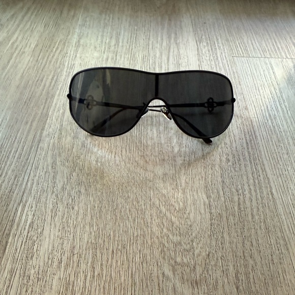 quay australia balance black metal wrap around oversized shield